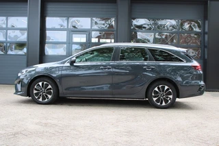 Kia Ceed – thumbnail 2