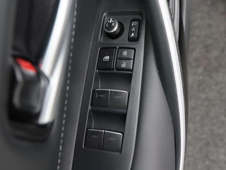 Toyota Corolla Touring Sports – thumbnail 19