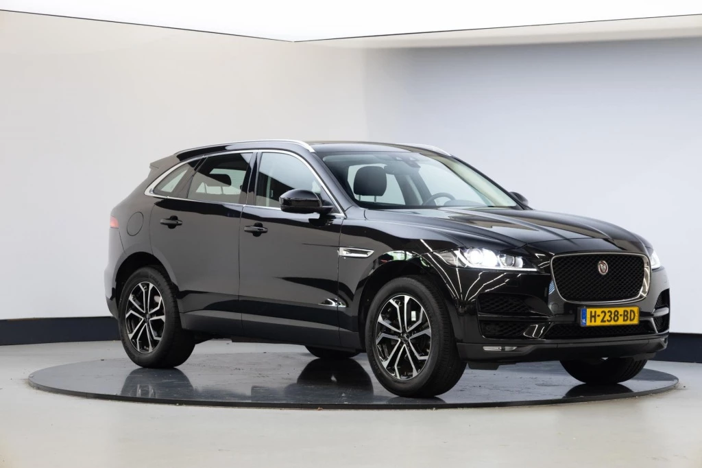 Jaguar F-PACE – foto 7