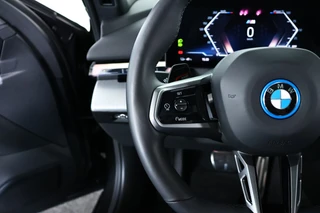 BMW i5 – thumbnail 26