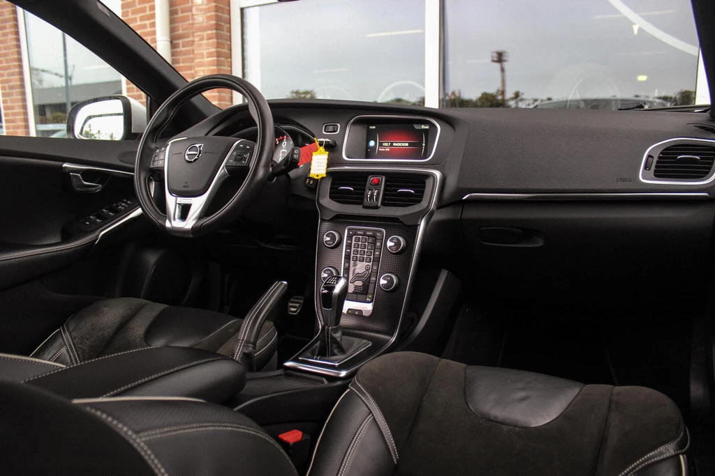 Volvo V40 – foto 18