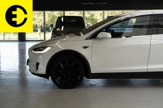 Tesla Model X – thumbnail 5
