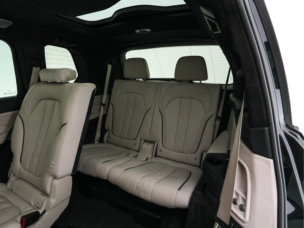 BMW X7 – foto 11