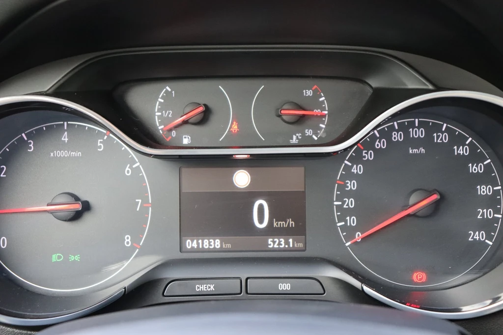 Opel Crossland X – foto 12