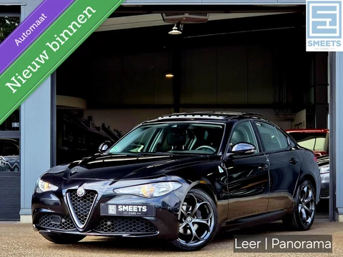 Alfa Romeo Giulia 2.0T Super Automaat |Leer|Pano|Cam.|Clima
