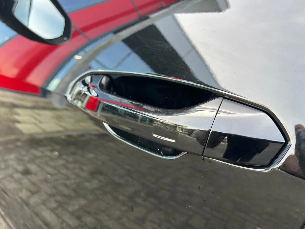 Audi Q8 – foto 9