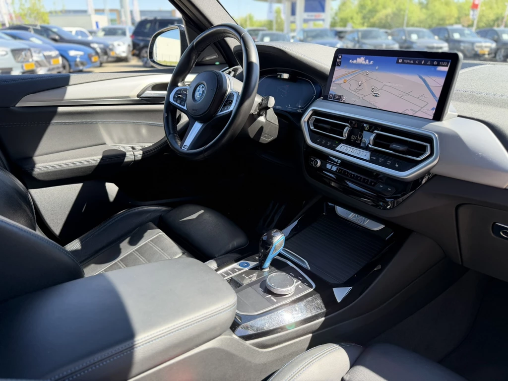 BMW iX3 – foto 11