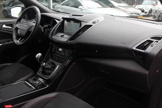 Ford Kuga – thumbnail 15