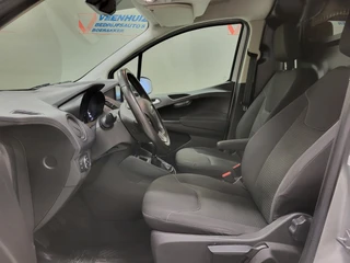 Ford Transit Courier – thumbnail 8