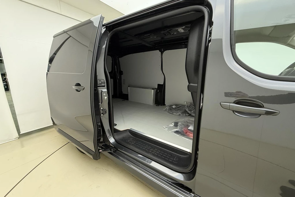 Opel Vivaro-e – foto 16