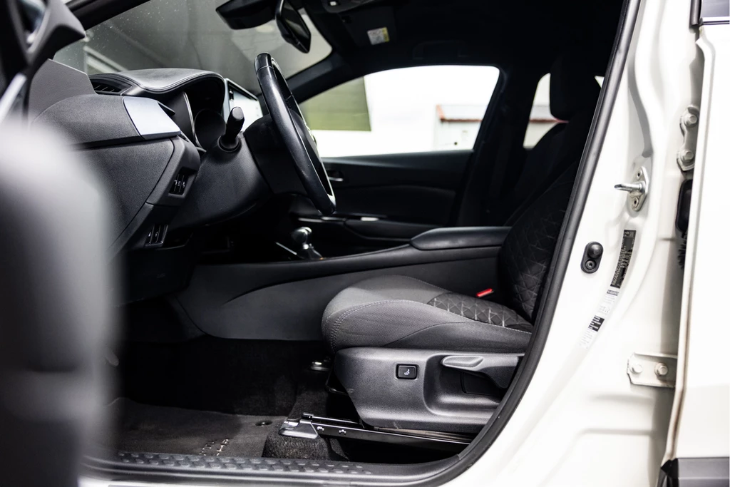 Toyota C-HR – foto 10