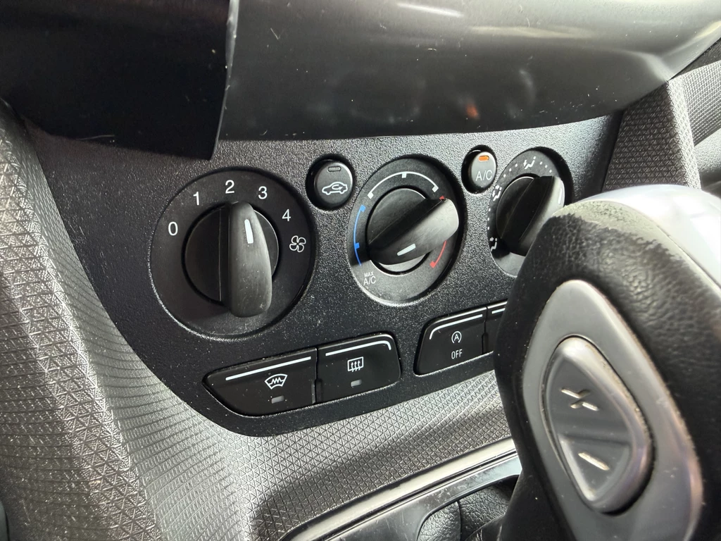 Ford Transit Connect – foto 25