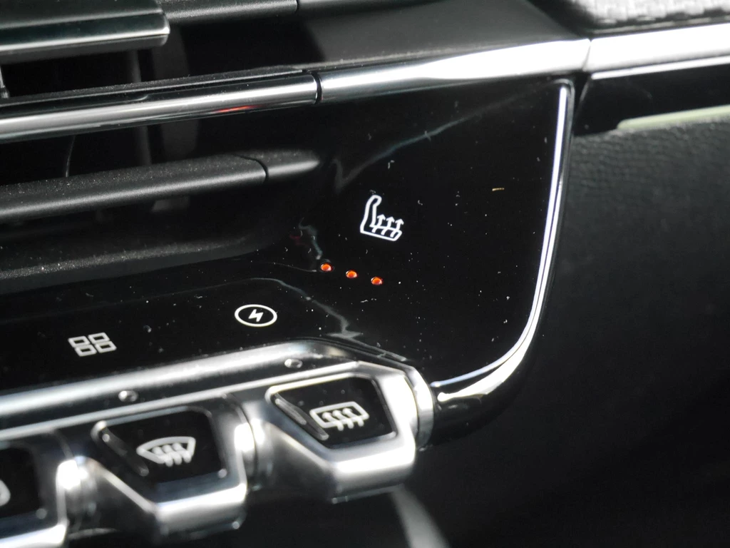 Peugeot e-208 – foto 36