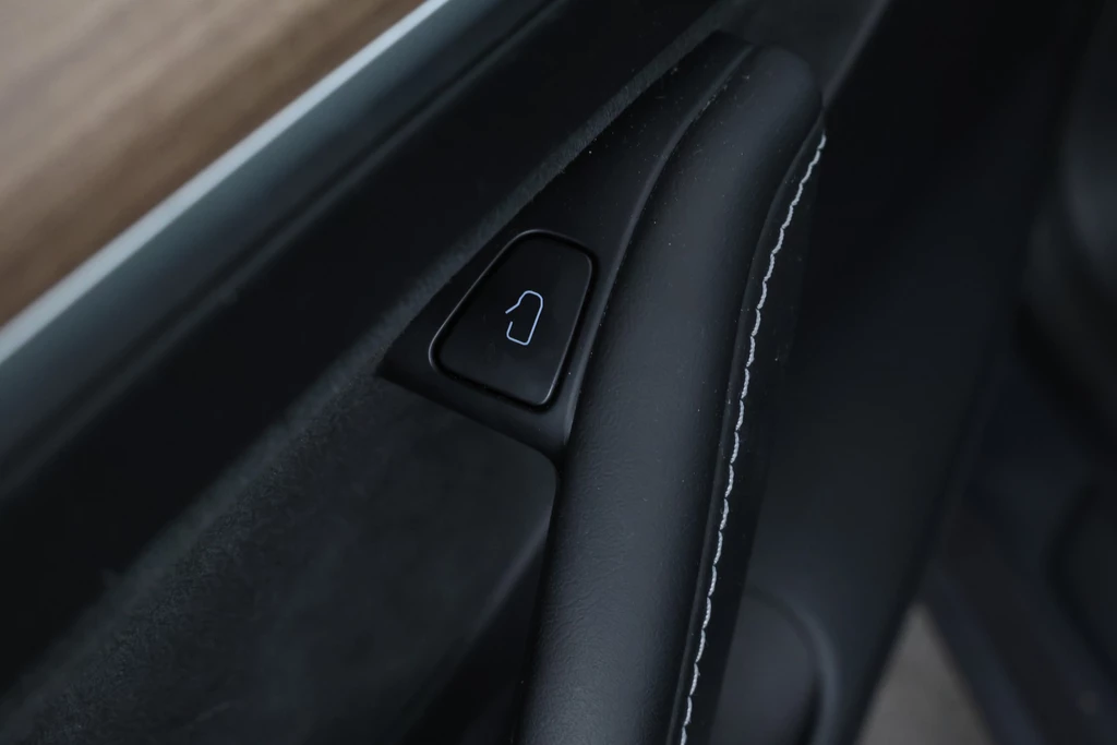 Tesla Model 3 – foto 15