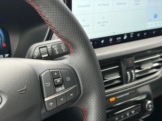 Ford Kuga – thumbnail 14