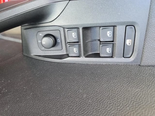 SEAT Arona – thumbnail 33