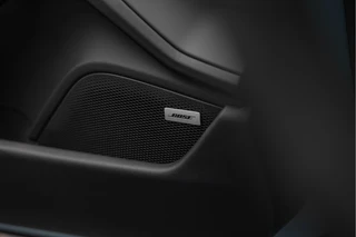 Porsche Taycan – thumbnail 33