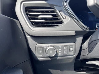Ford Kuga – thumbnail 13