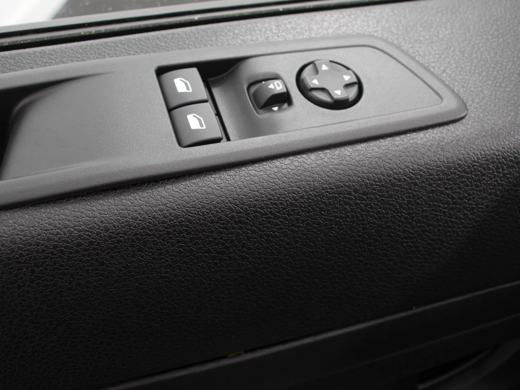 Opel Vivaro – foto 14