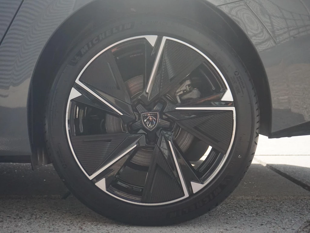 Peugeot e-308 – foto 7