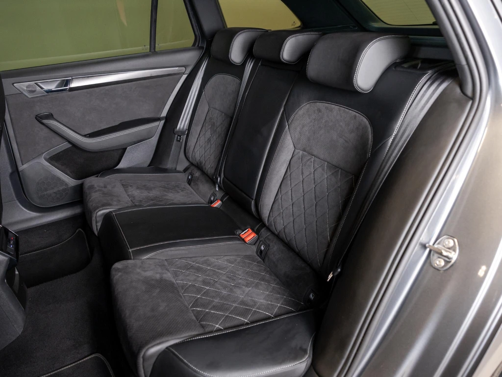 Škoda Superb – foto 11