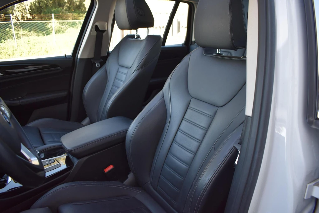 BMW iX3 – foto 12
