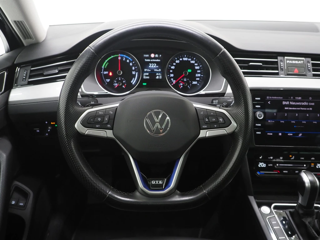 Volkswagen Passat – foto 35