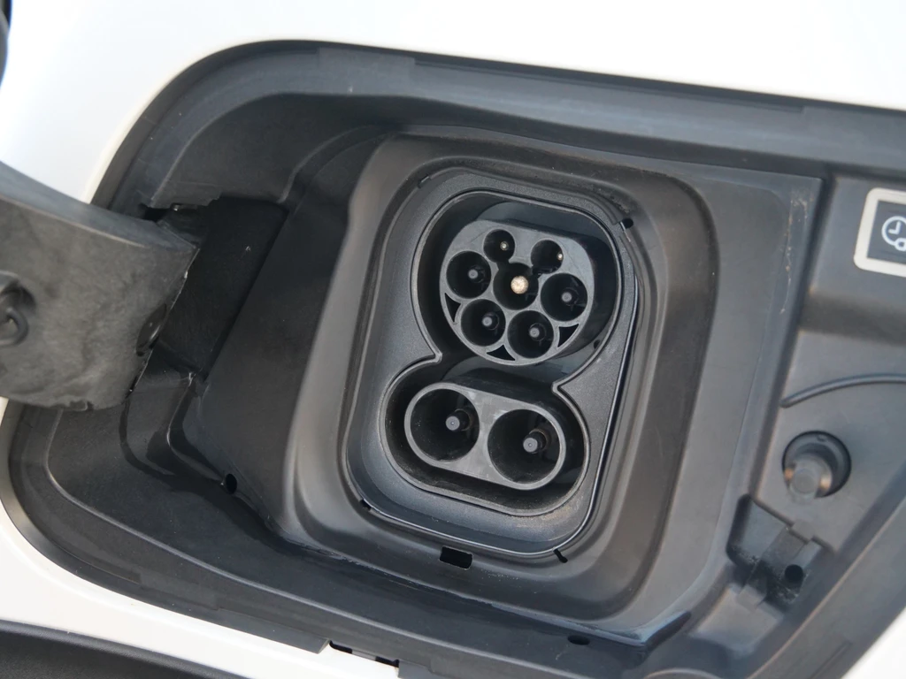 Peugeot e-2008 – foto 25