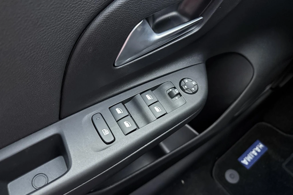 Opel Corsa-e – foto 18
