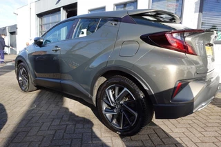 Toyota C-HR – thumbnail 4