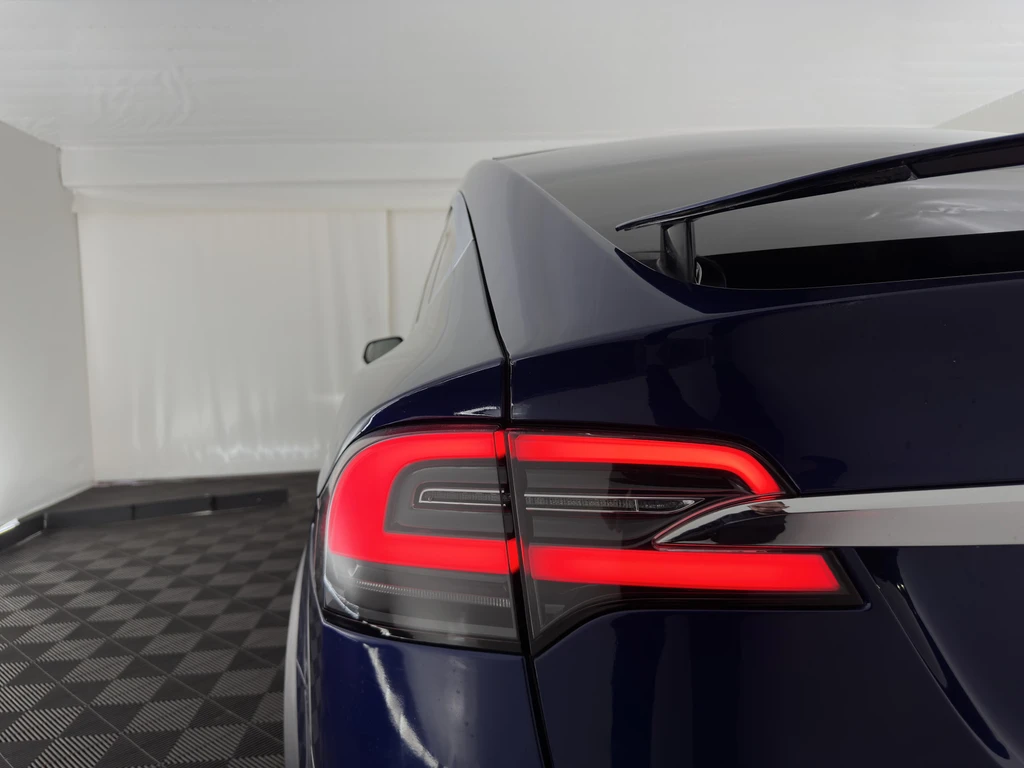 Tesla Model X – foto 34