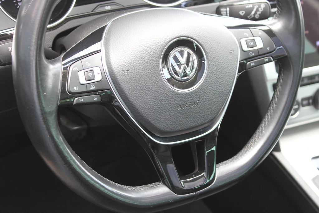 Volkswagen Passat – foto 23