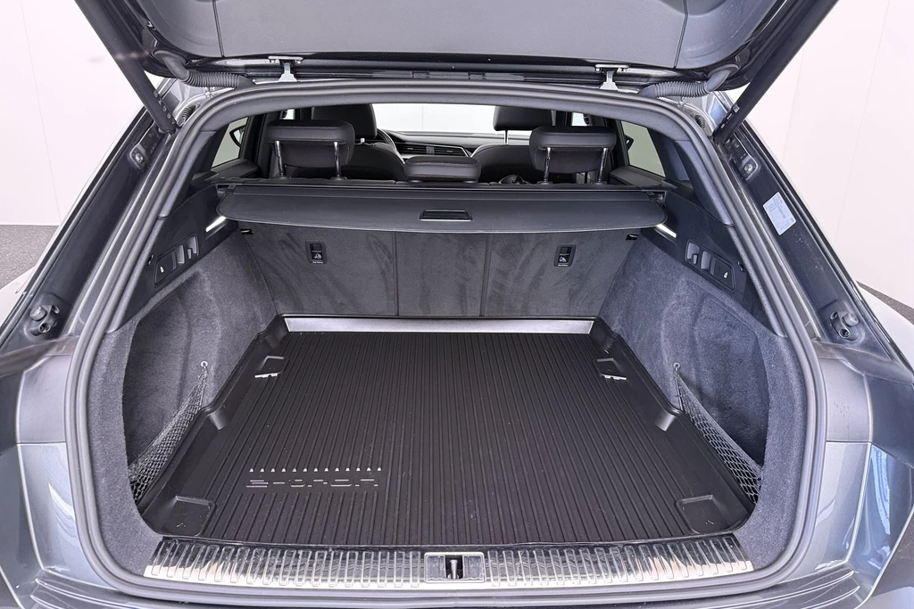 Audi e-tron – foto 13