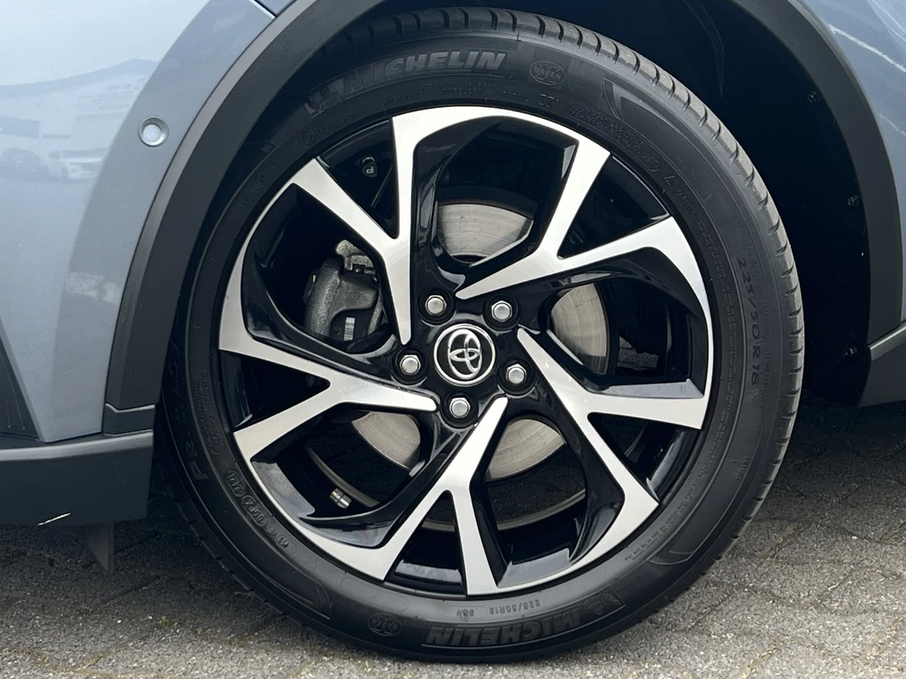 Toyota C-HR – foto 8