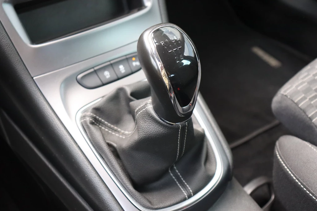 Opel Astra – foto 15
