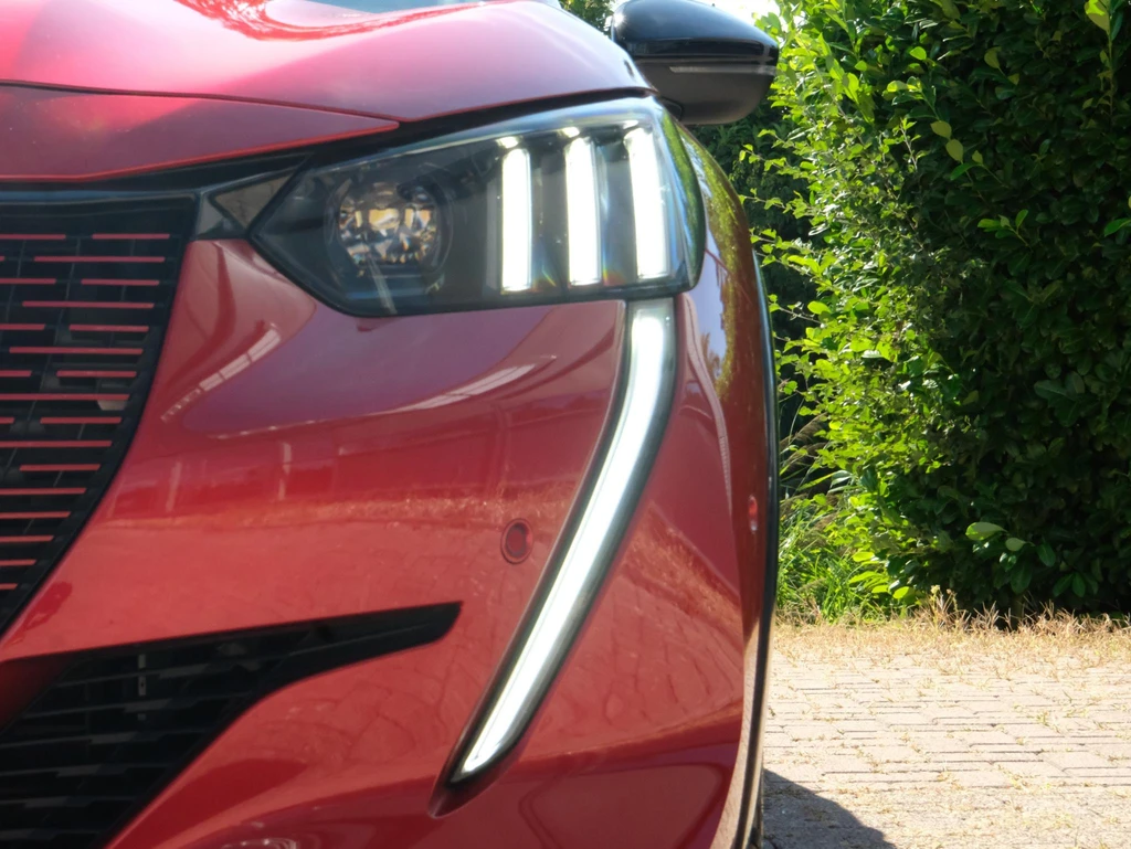 Peugeot e-208 – foto 30