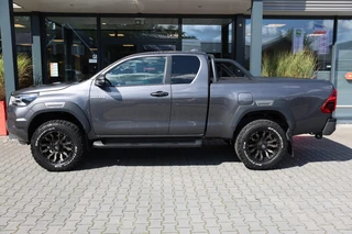 Toyota Hilux – thumbnail 2