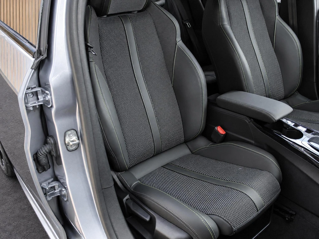 Peugeot 208 – foto 16