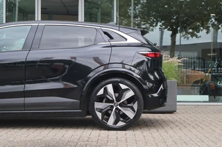 Renault Megane E-Tech – thumbnail 6