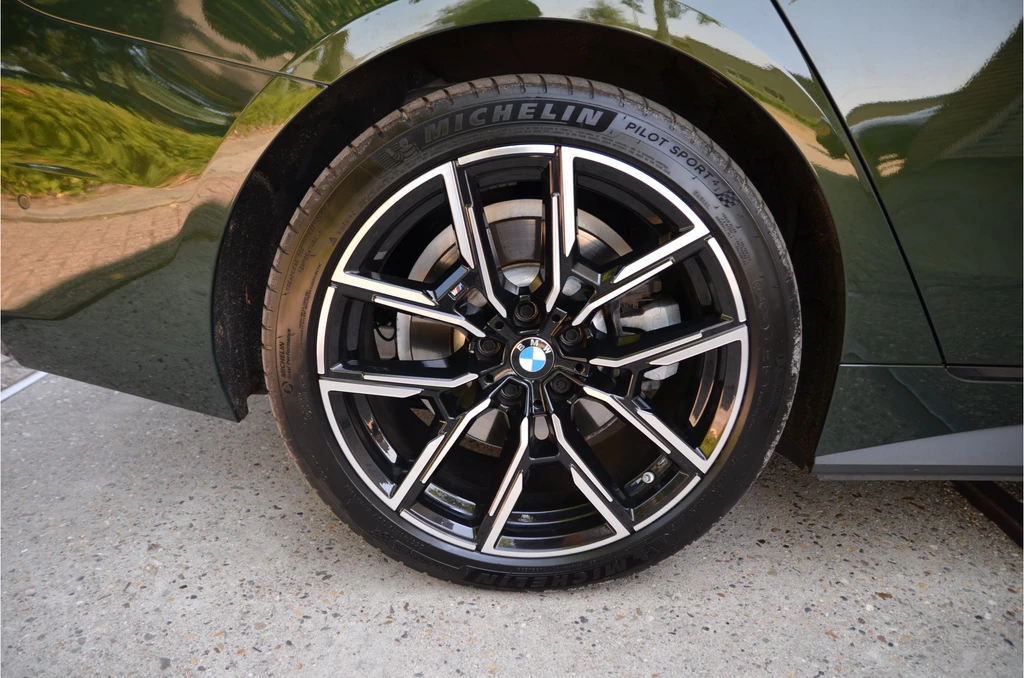 BMW i4 – foto 37