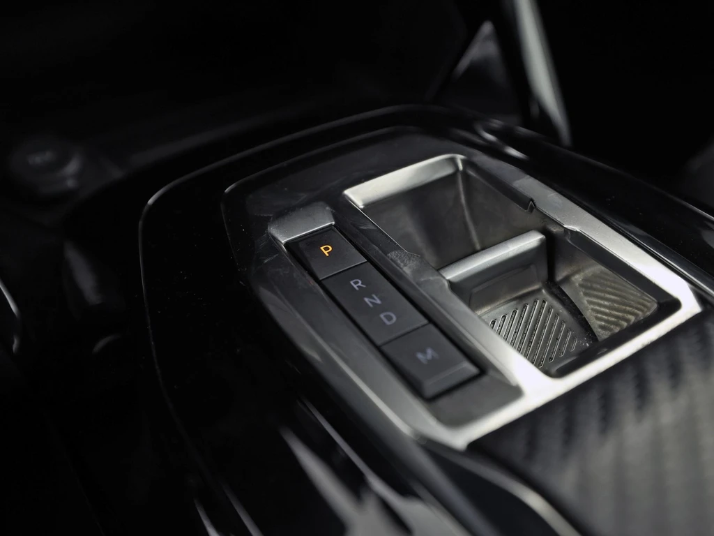 Peugeot 208 – foto 11
