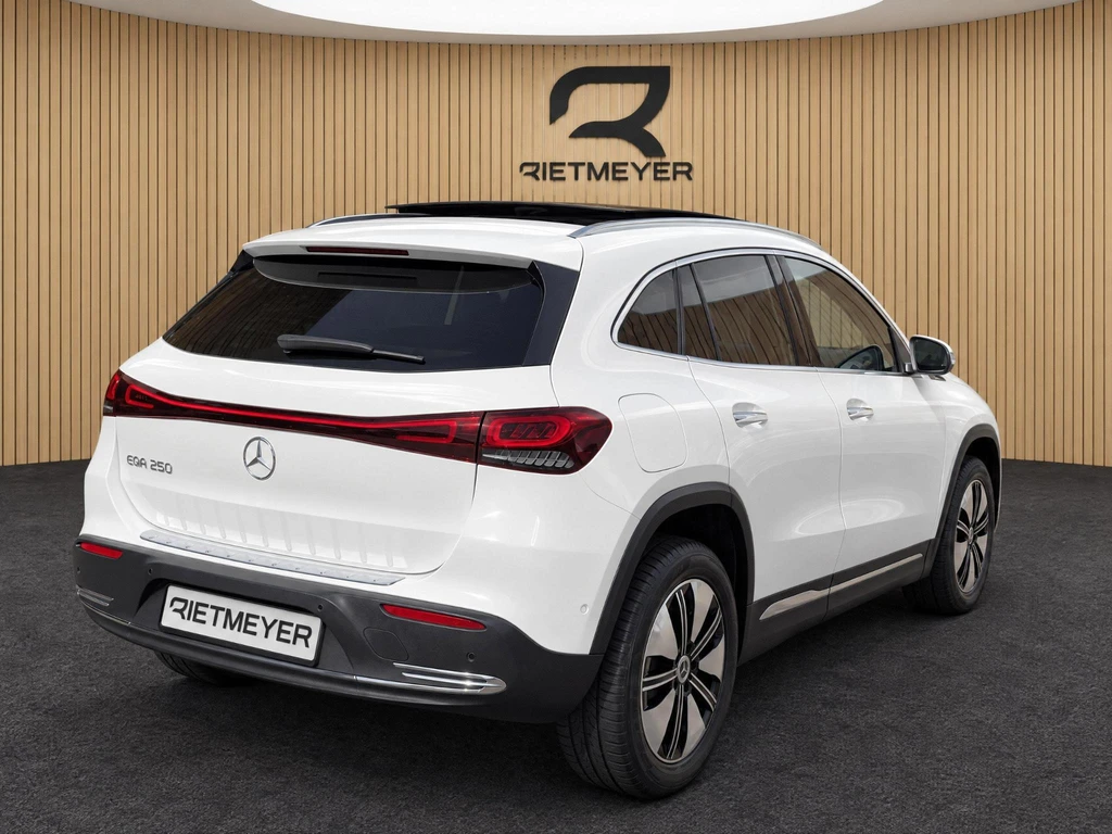 Mercedes-Benz EQA – foto 5