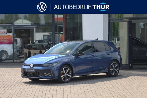 Volkswagen Golf 1.5 eHybrid GTE 272PK / 200kW DSG, 60 maanden / 100.000km garantie, panoramadak, wegklapbare trekhaak, LED Matrix (IQ.Lights), head-up display, rondomzichtcamera (area view), 18" 'Catania' LMV, adaptief onderstel (dcc), parkeerassistent (park assist pro), winterpakket (verwarmbare voorstoelen, verwarmbaar multifunctioneel lederen stuurwiel), keyless go & entry, privacy glas, dodehoekdetectie (side assist), adaptieve cruise control (acc) met travel assist, alarm klasse III, DAB+ etc.