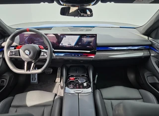 BMW M5 – thumbnail 9