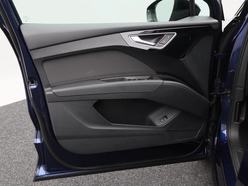 Audi Q4 e-tron – foto 18