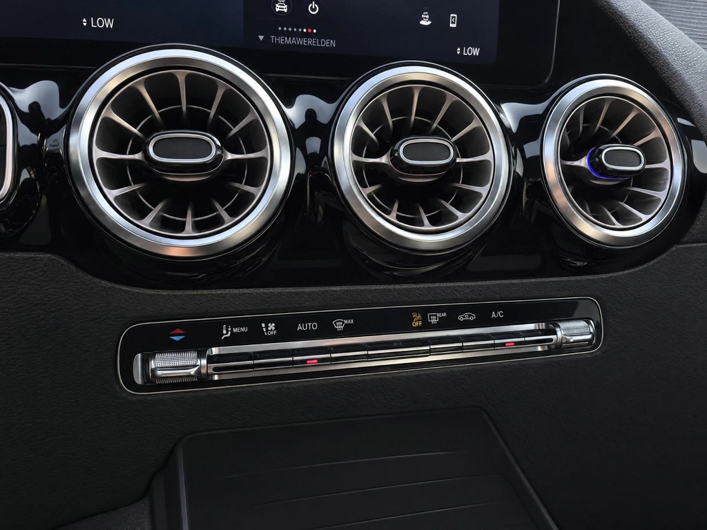 Mercedes-Benz EQA – foto 30