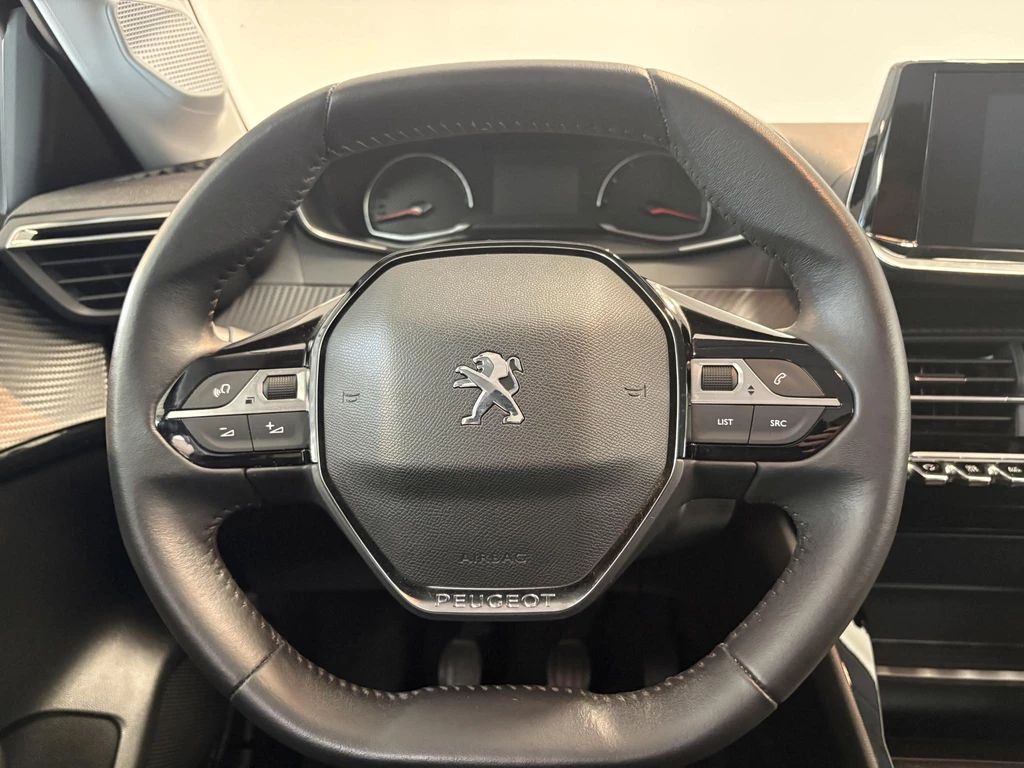 Peugeot 208 – foto 17