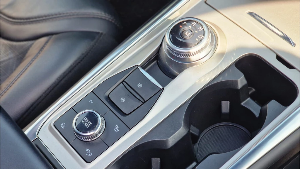 Ford Explorer – foto 20