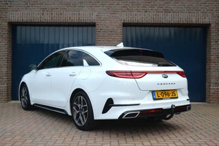 Kia ProCeed – thumbnail 3