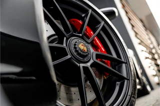 Porsche 911 – thumbnail 32